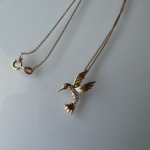 Diamond Hummingbird Pendant Necklace in 14K Yellow Gold, 0.09 ct. t.w. - Picture 4 of 8